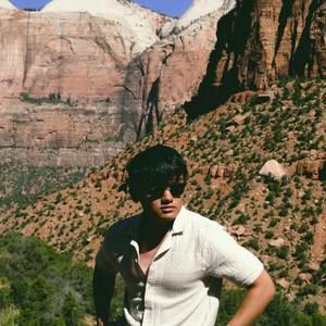 Meet your Posher, Lewis